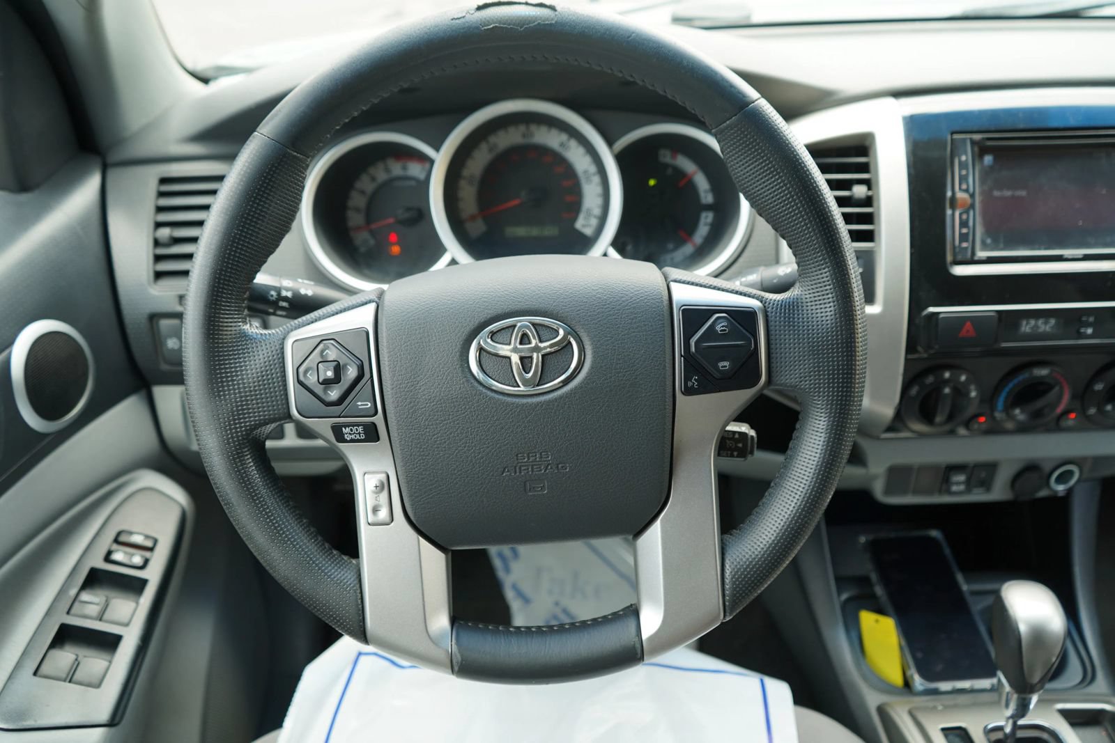 Used 2014 Toyota Tacoma PreRunner RWD image 15