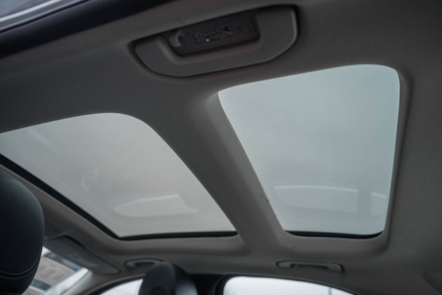 Used 2016 Mercedes-Benz C 300 4MATIC Sedan image 32