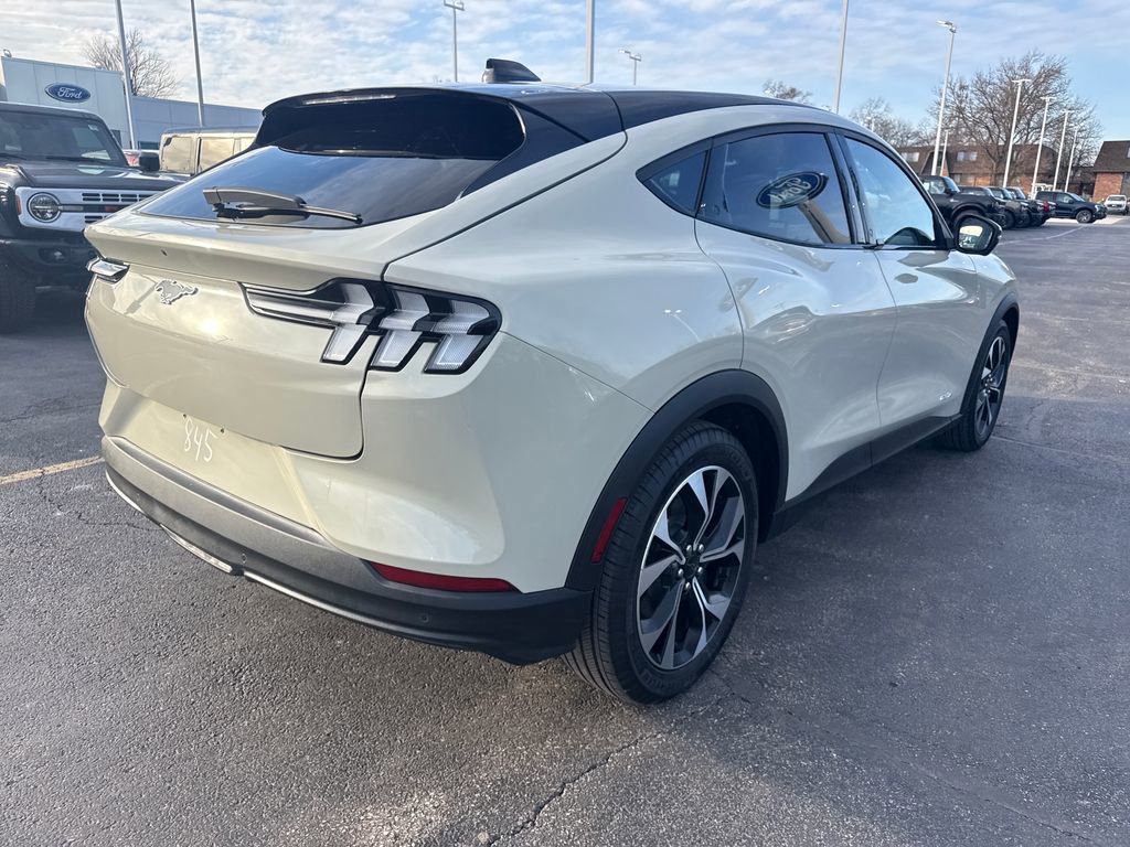 Used 2025 Ford Mustang Mach-E Select w/ Comfort Package Lite image 7