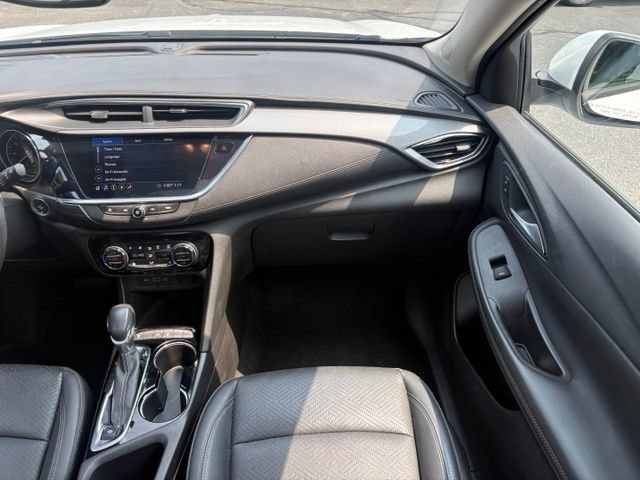 Used 2020 Buick Encore GX Essence w/ Experience Buick Package FWD image 22