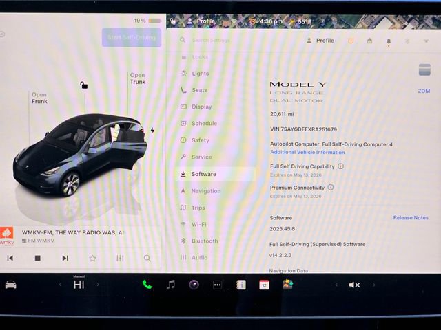 Used 2024 Tesla Model Y Long Range image 34