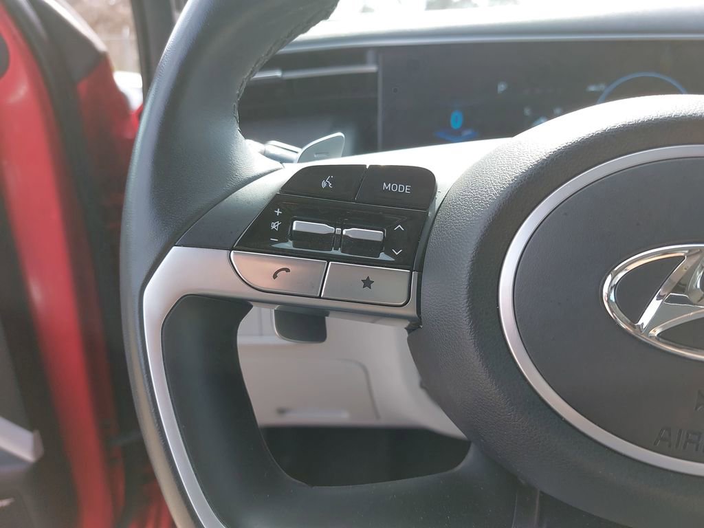 Used 2022 Hyundai Tucson Limited image 18