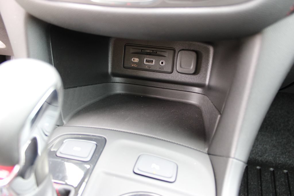 Used 2022 Chevrolet Equinox RS w/ RS Leather Package AWD/4WD image 26