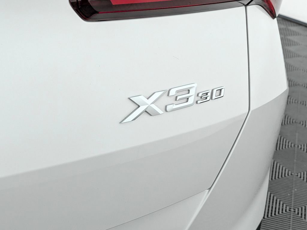 Used 2025 BMW X3 xDrive30i w/ Convenience Package image 12