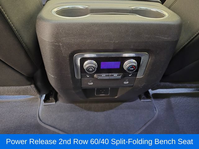 Used 2024 GMC Yukon AT4 w/ Technology Package AWD/4WD image 32