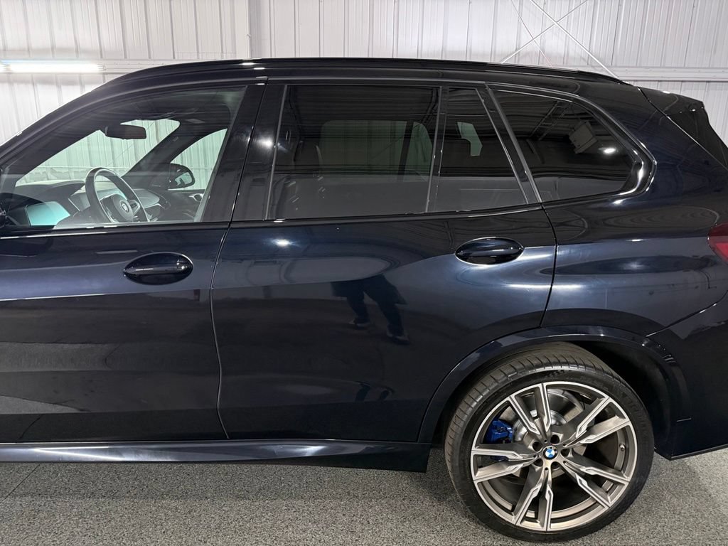 Used 2021 BMW X5 M50i w/ Premium Package AWD/4WD image 18