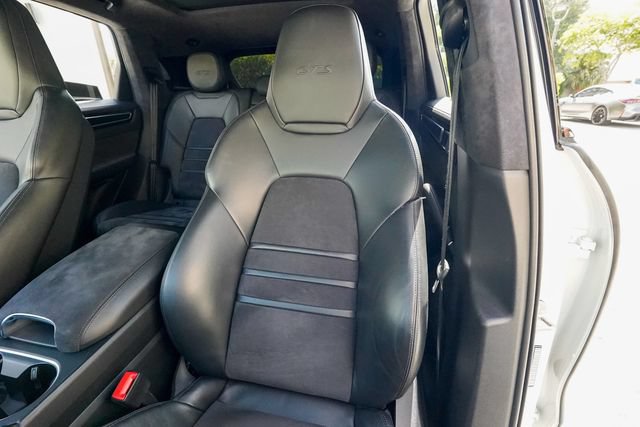 Used 2022 Porsche Cayenne GTS AWD/4WD image 60