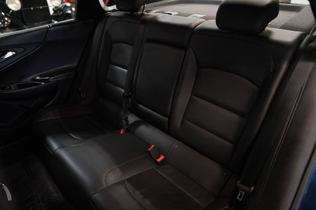 Used 2019 Chevrolet Malibu LT w/ Leather Package FWD image 22