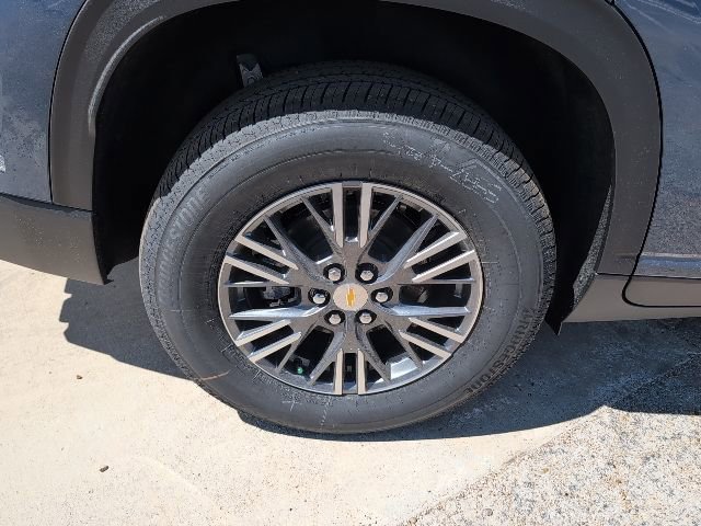New 2026 Chevrolet Traverse LT w/ Driver Confidence Package image 3