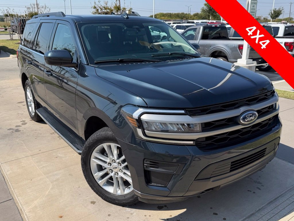 Used 2023 Ford Expedition XLT AWD/4WD image 4