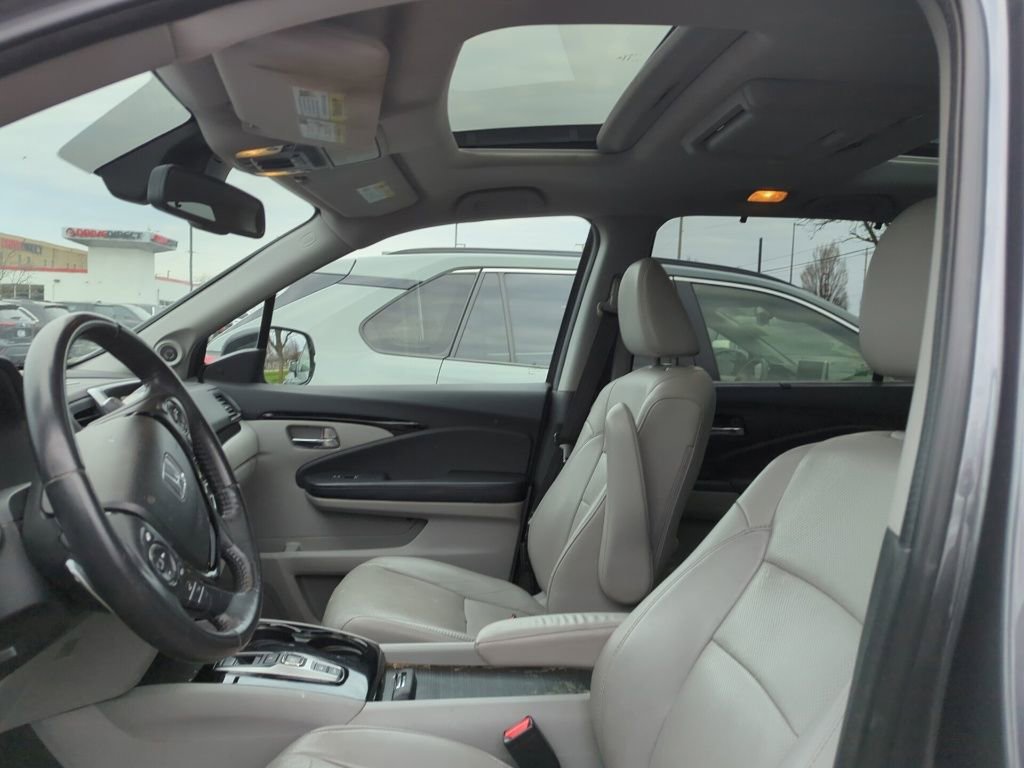 Used 2016 Honda Pilot Elite image 6