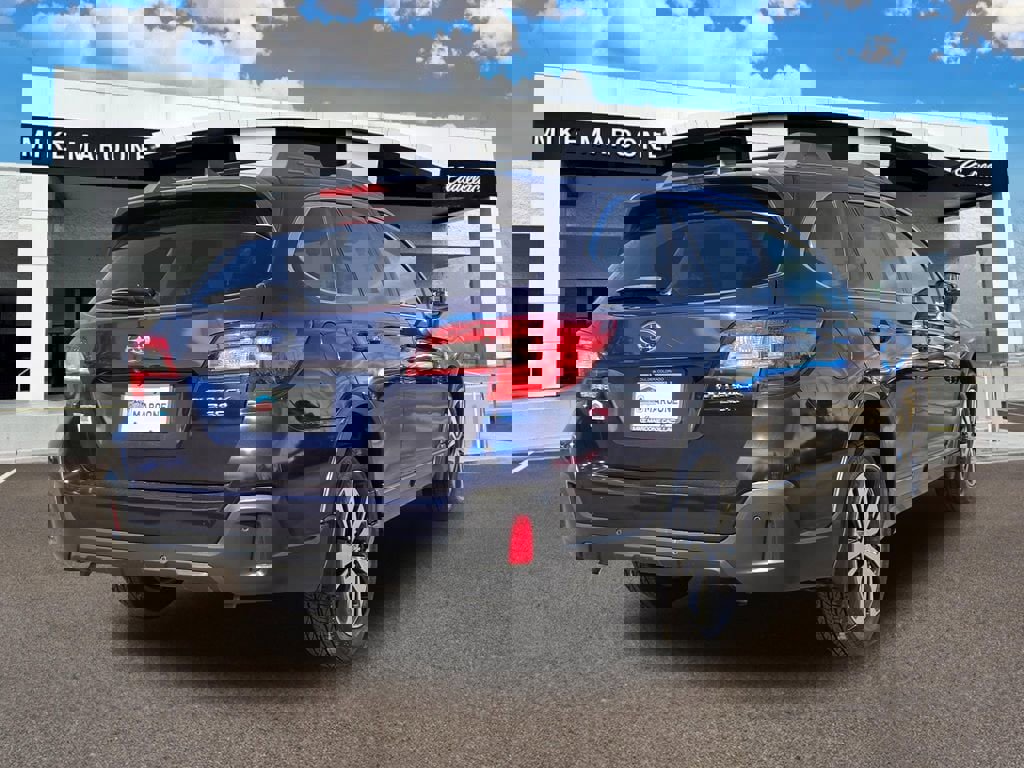 Used 2018 Subaru Outback 3.6R Limited image 4