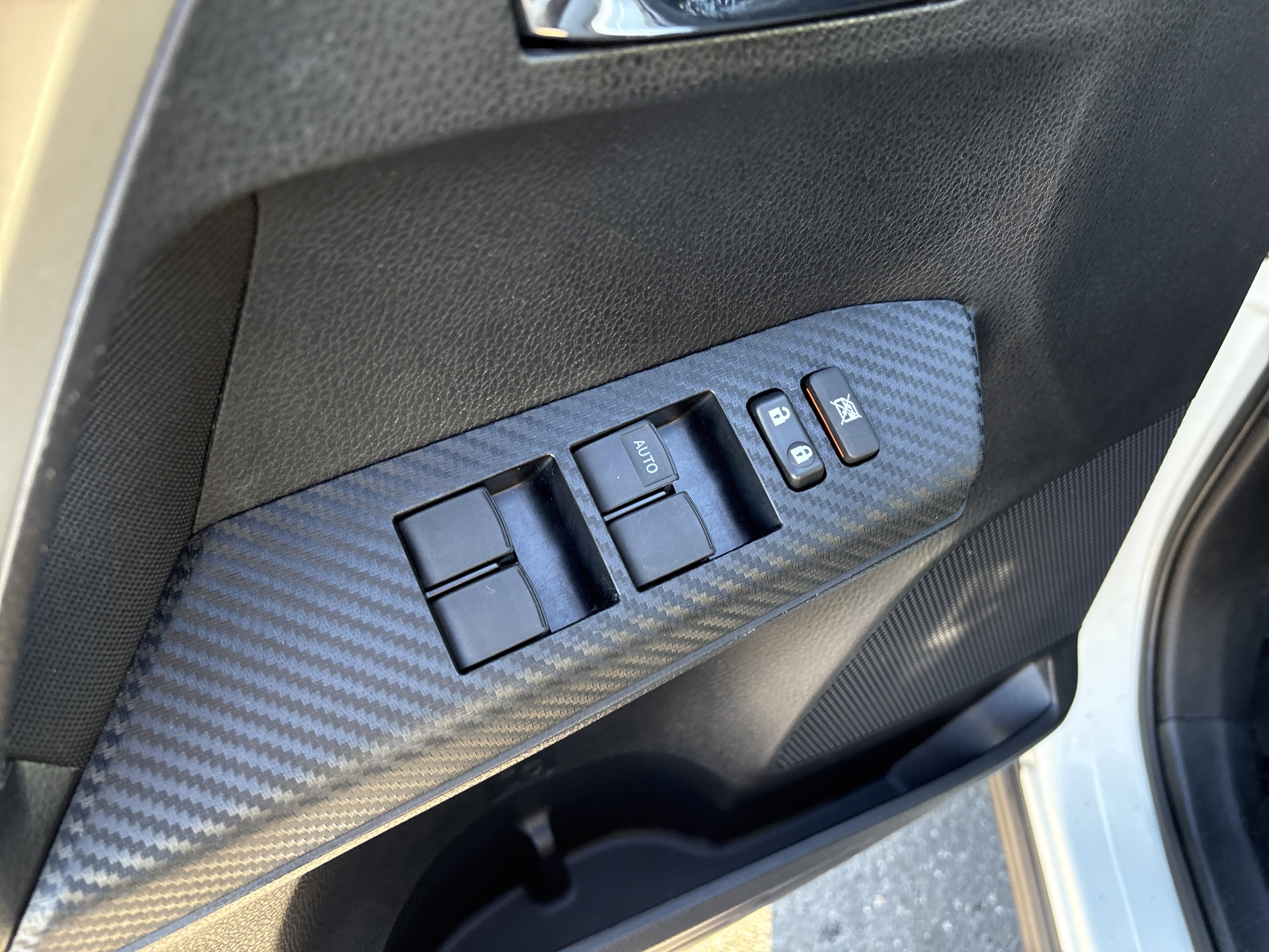 Used 2015 Toyota RAV4 XLE image 13