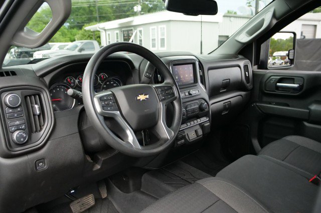 Used 2022 Chevrolet Silverado 2500 Custom w/ Gooseneck/5TH Wheel Package AWD/4WD image 2