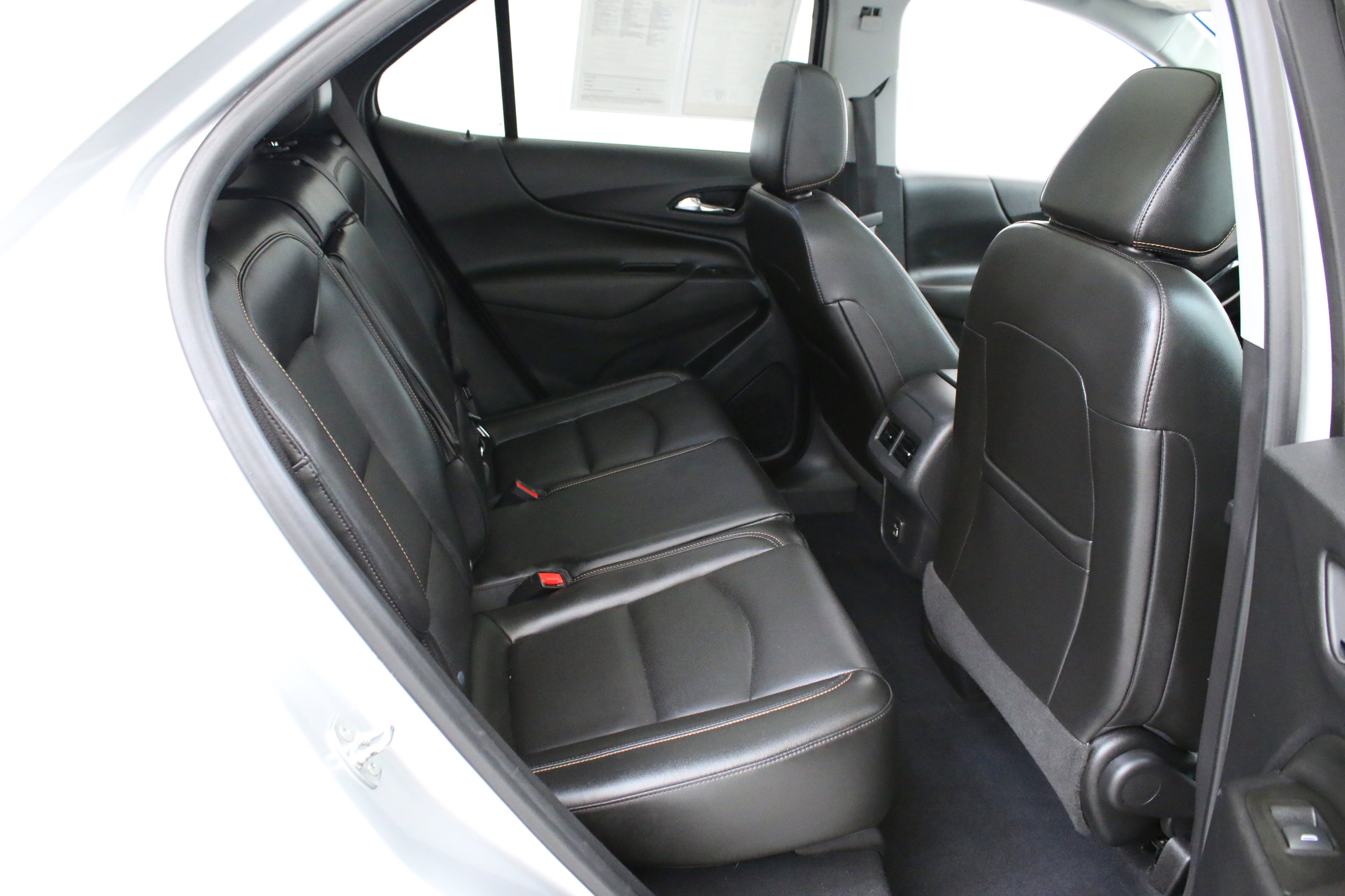 Used 2021 Chevrolet Equinox LT AWD/4WD image 28