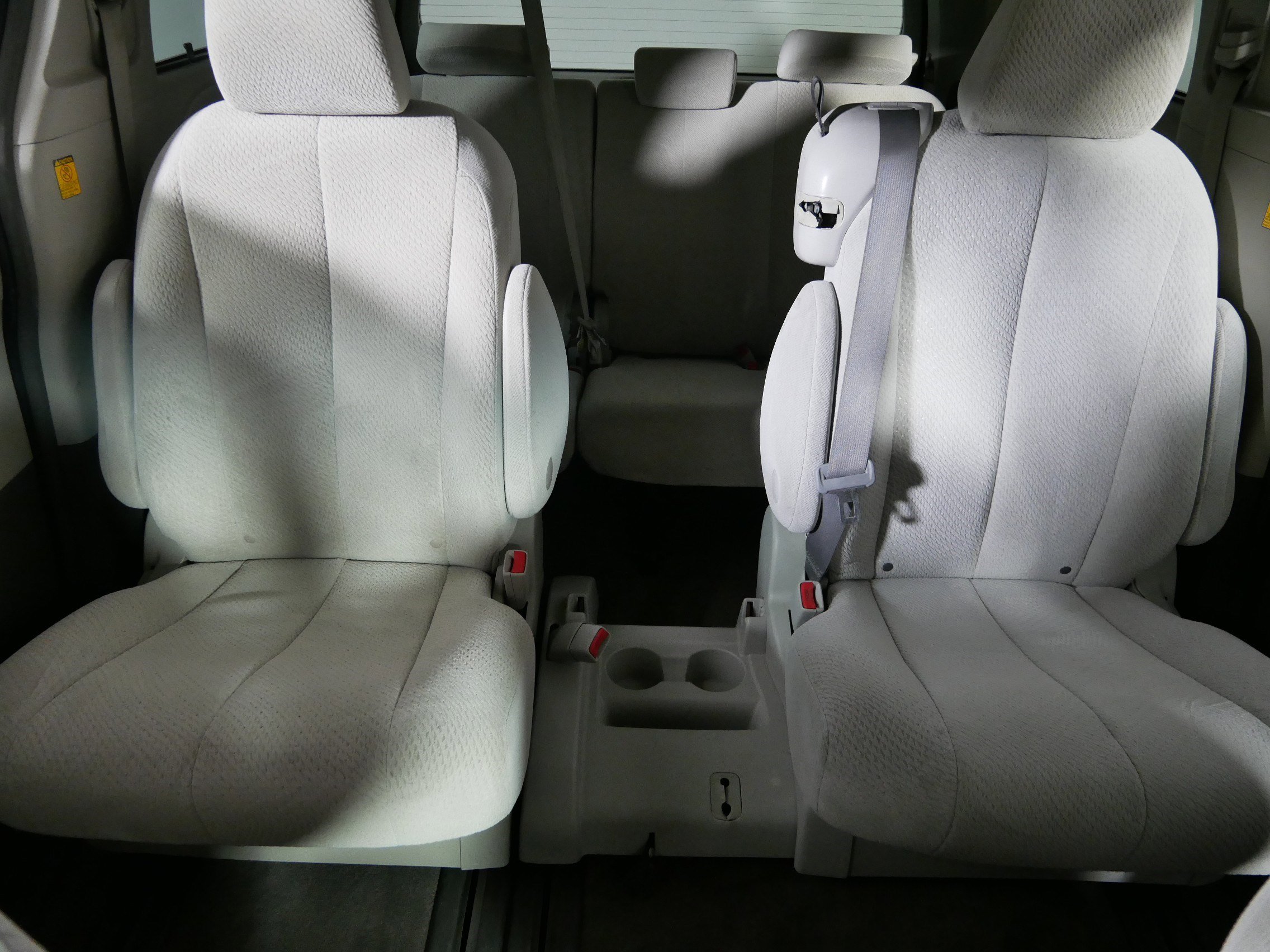 Used 2012 Toyota Sienna LE FWD image 13