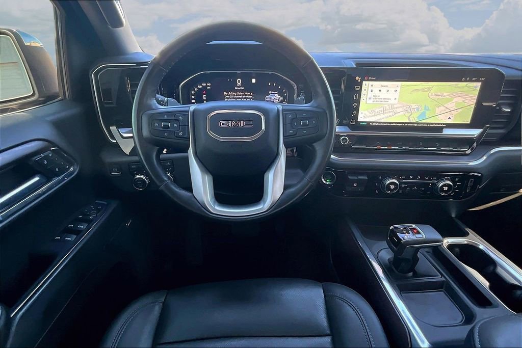 Used 2022 GMC Sierra 1500 SLT w/ SLT Premium Package image 11