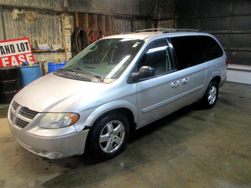 Used 2007 Dodge Grand Caravan SXT FWD image 2