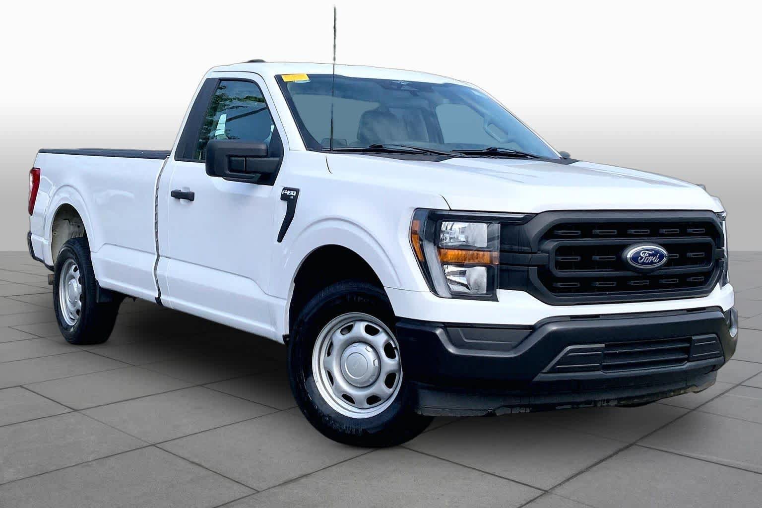 Used 2023 Ford F150 XL w/ Trailer Tow Package RWD image 3