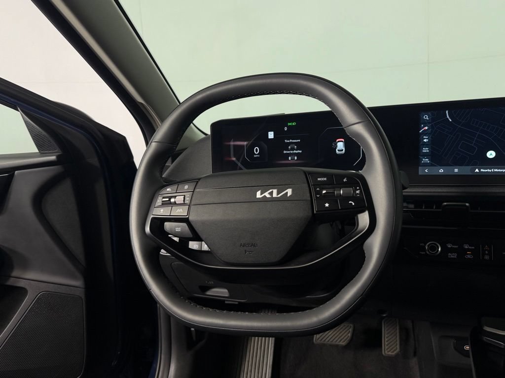 Used 2025 Kia EV6 Light RWD image 15