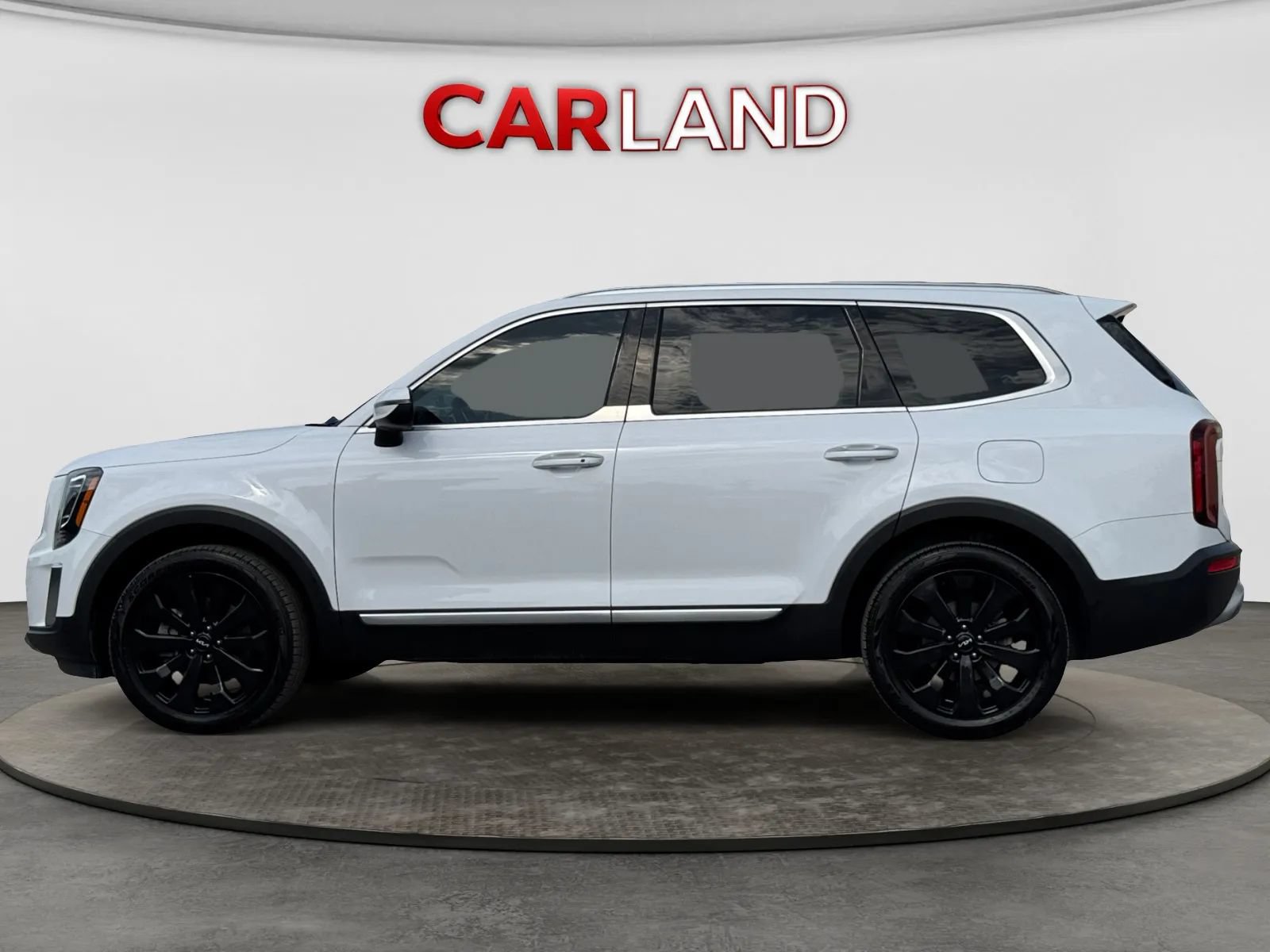 Used 2022 Kia Telluride S FWD image 2