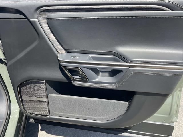 Used 2022 Rivian R1S Launch Edition AWD/4WD image 36
