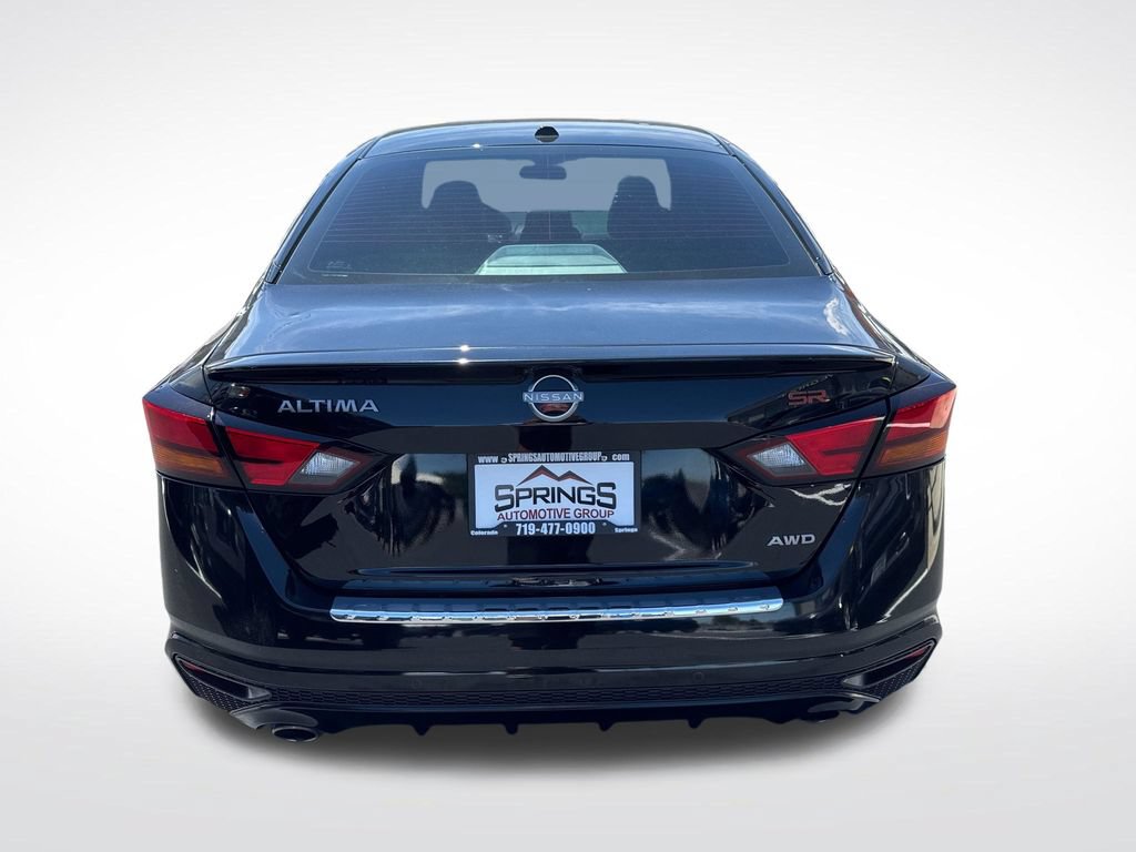Used 2023 Nissan Altima 2.5 SR AWD/4WD image 4