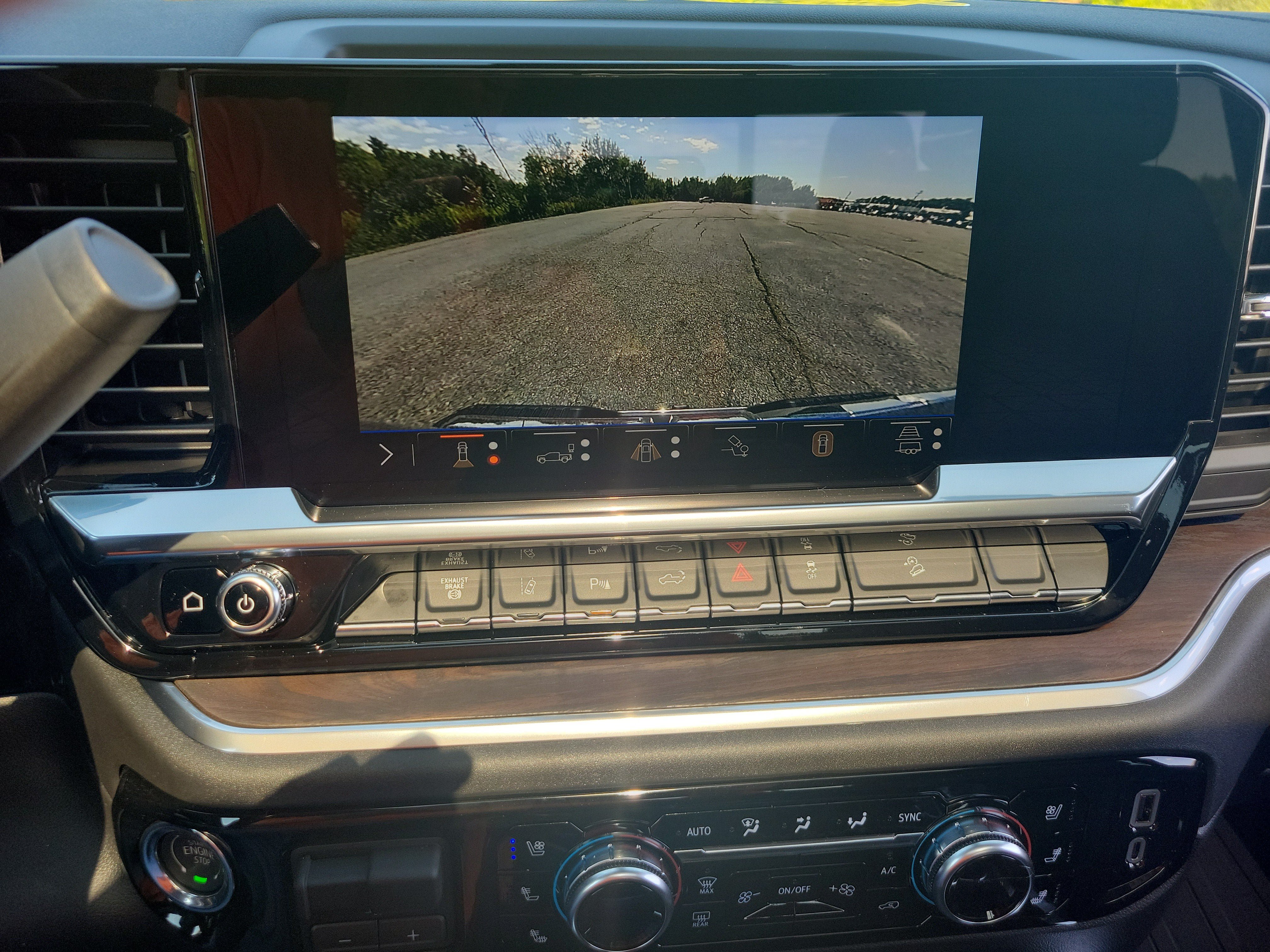 New 2026 GMC Sierra 3500 SLT w/ SLT Convenience Package AWD/4WD image 25