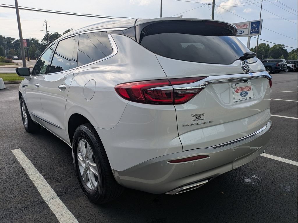 Used 2021 Buick Enclave Essence w/ Sound and Sites Package FWD image 9