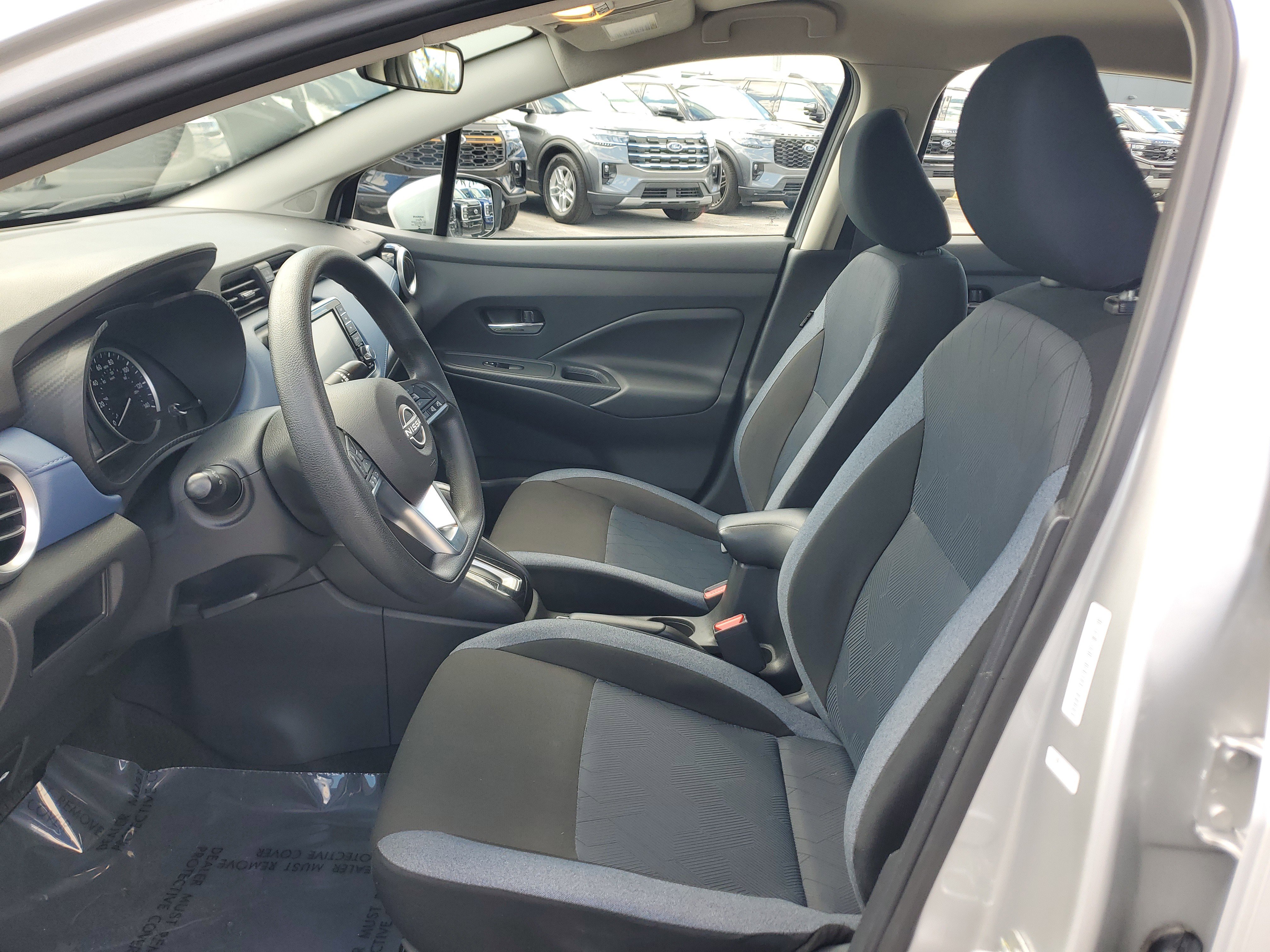 Certified 2025 Nissan Versa SV w/ Trunk Package image 11