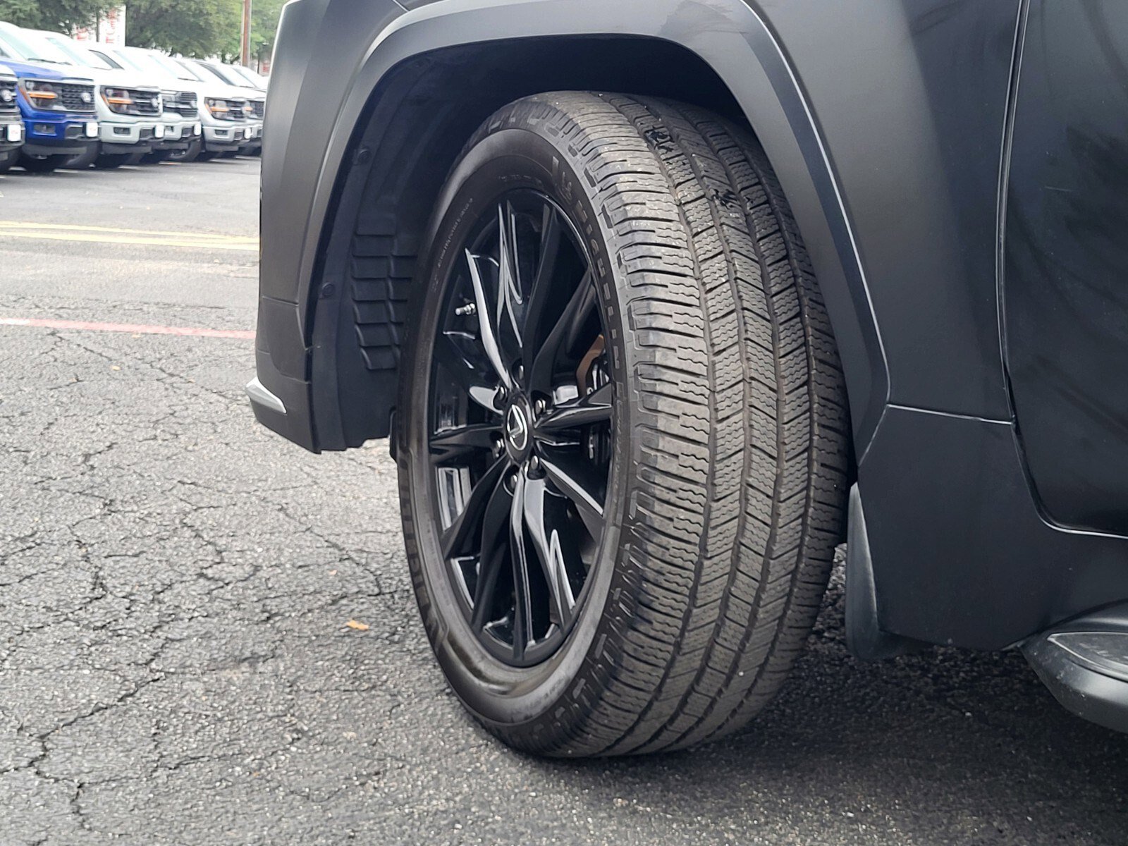 Used 2023 Lexus LX 600 F Sport w/ Accessory Package (Z1) AWD/4WD image 36