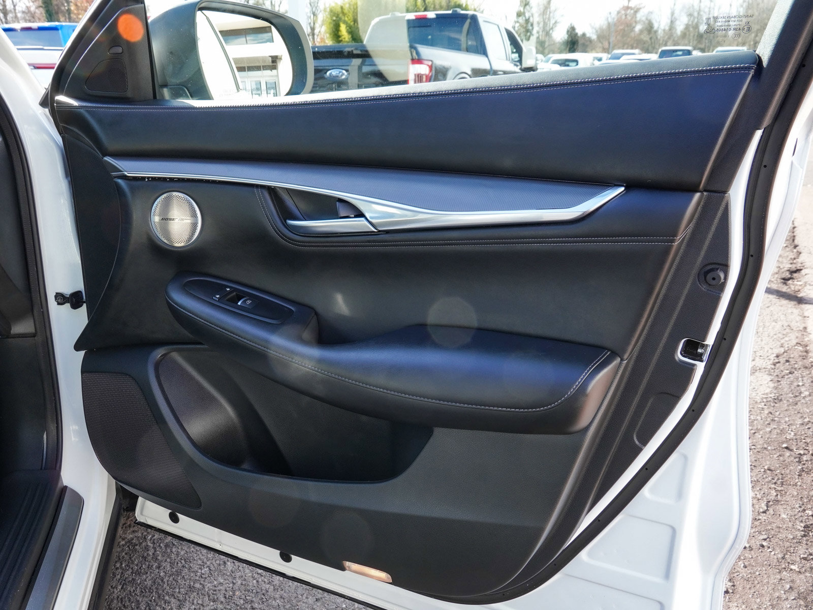 Used 2023 INFINITI QX55 Essential image 15