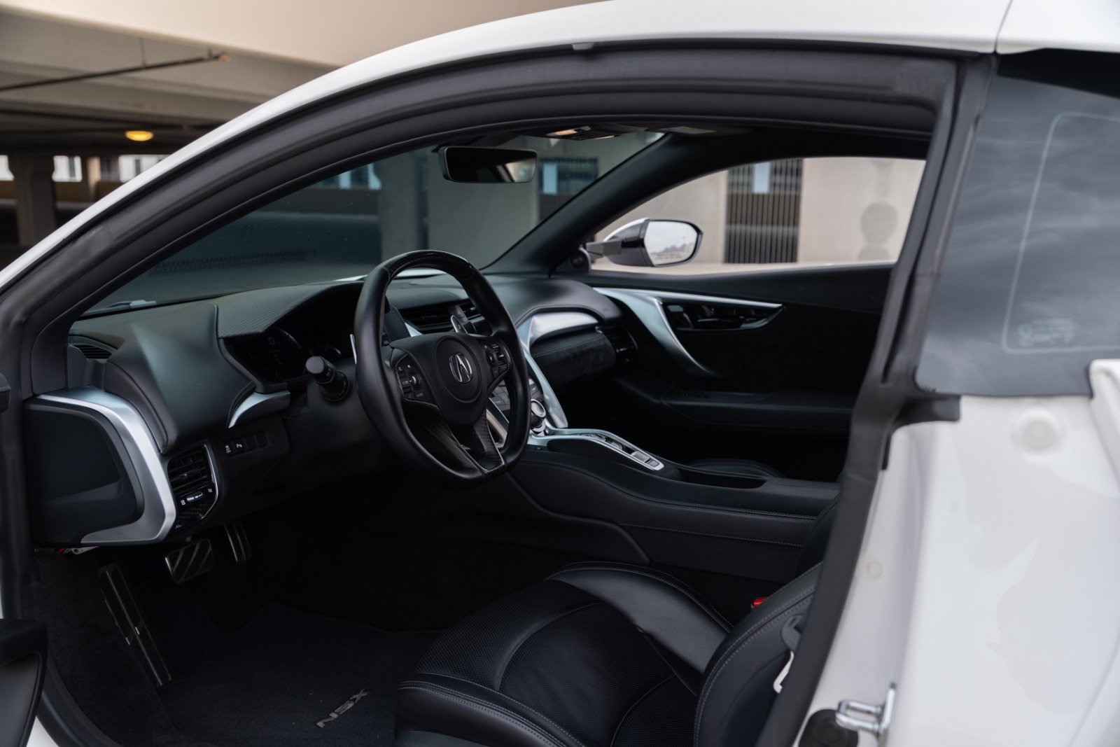 Used 2017 Acura NSX AWD/4WD image 41