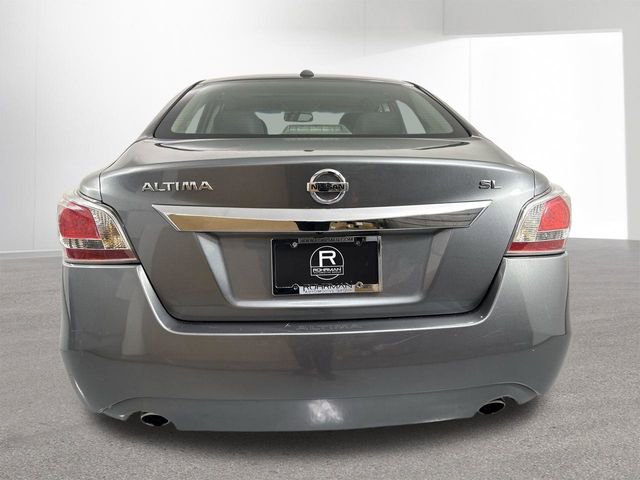 Used 2015 Nissan Altima 2.5 SL w/ Technology Package FWD image 33