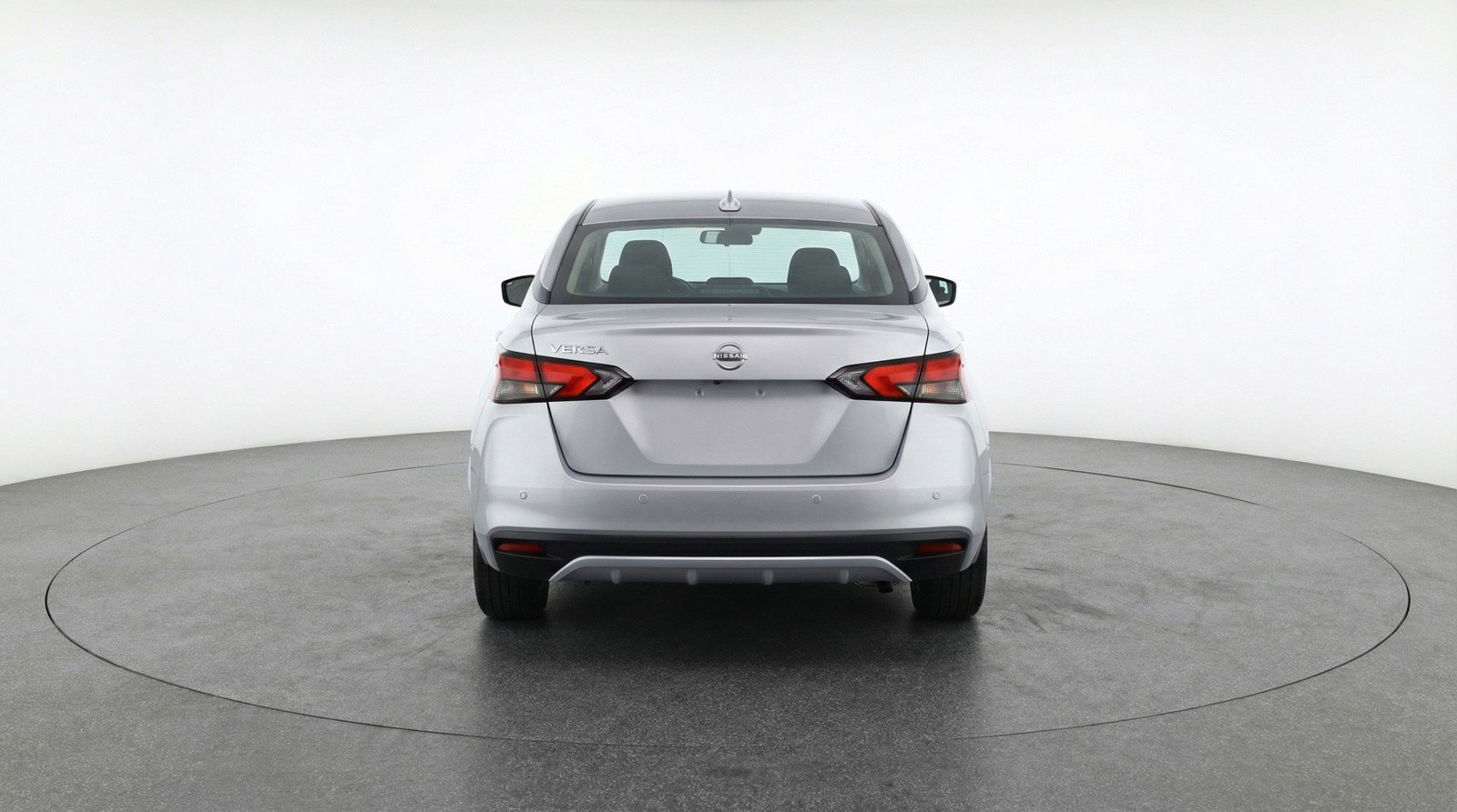 Used 2025 Nissan Versa SV image 7