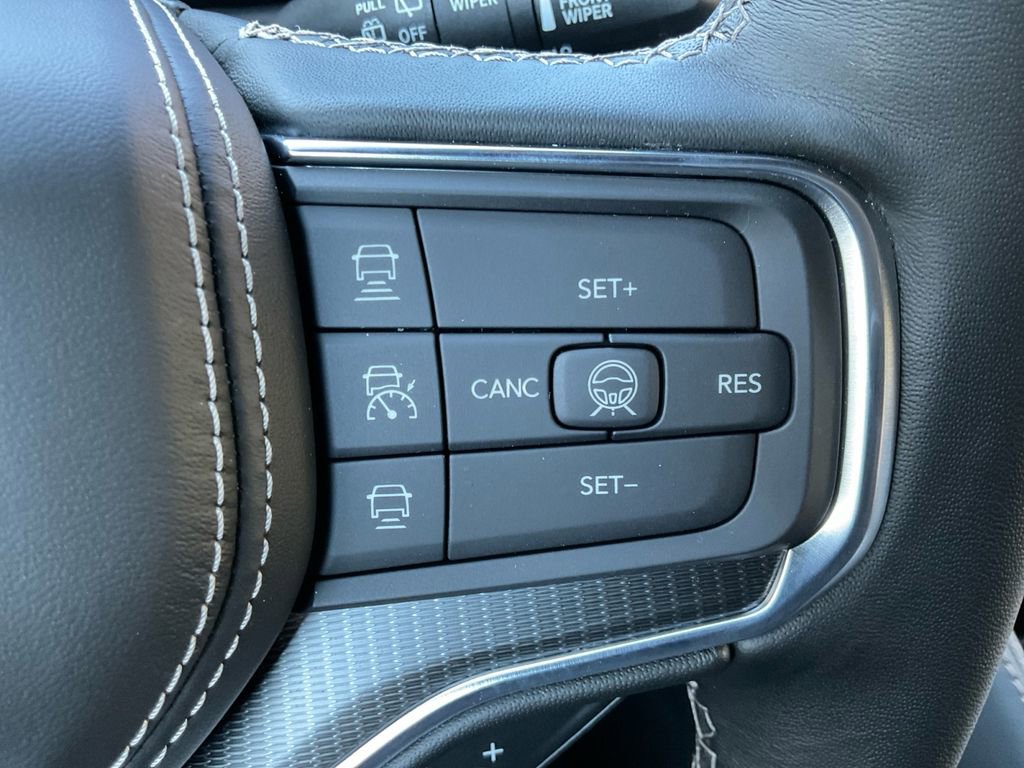 New 2026 Jeep Grand Wagoneer Summit image 37