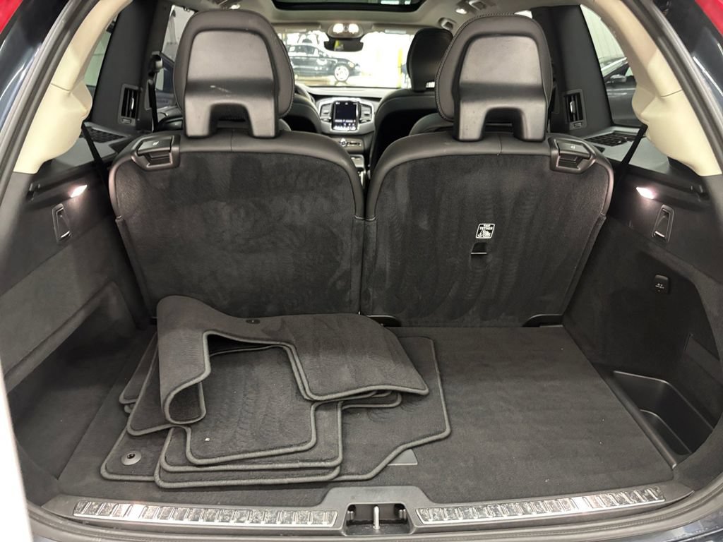 Certified 2025 Volvo XC90 B6 Ultra w/ Protection Package Premier AWD/4WD image 16