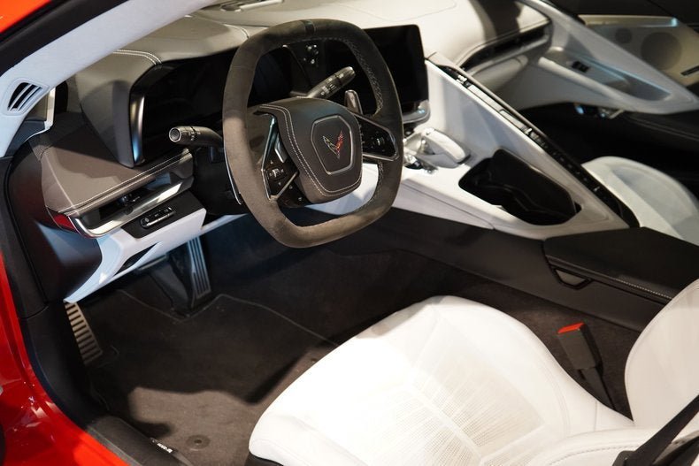 Used 2023 Chevrolet Corvette Stingray Premium Conv w/ Z51 Performance Package RWD image 36