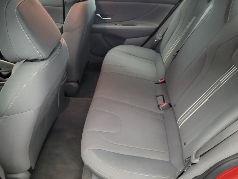 Used 2023 Hyundai Elantra SEL image 18