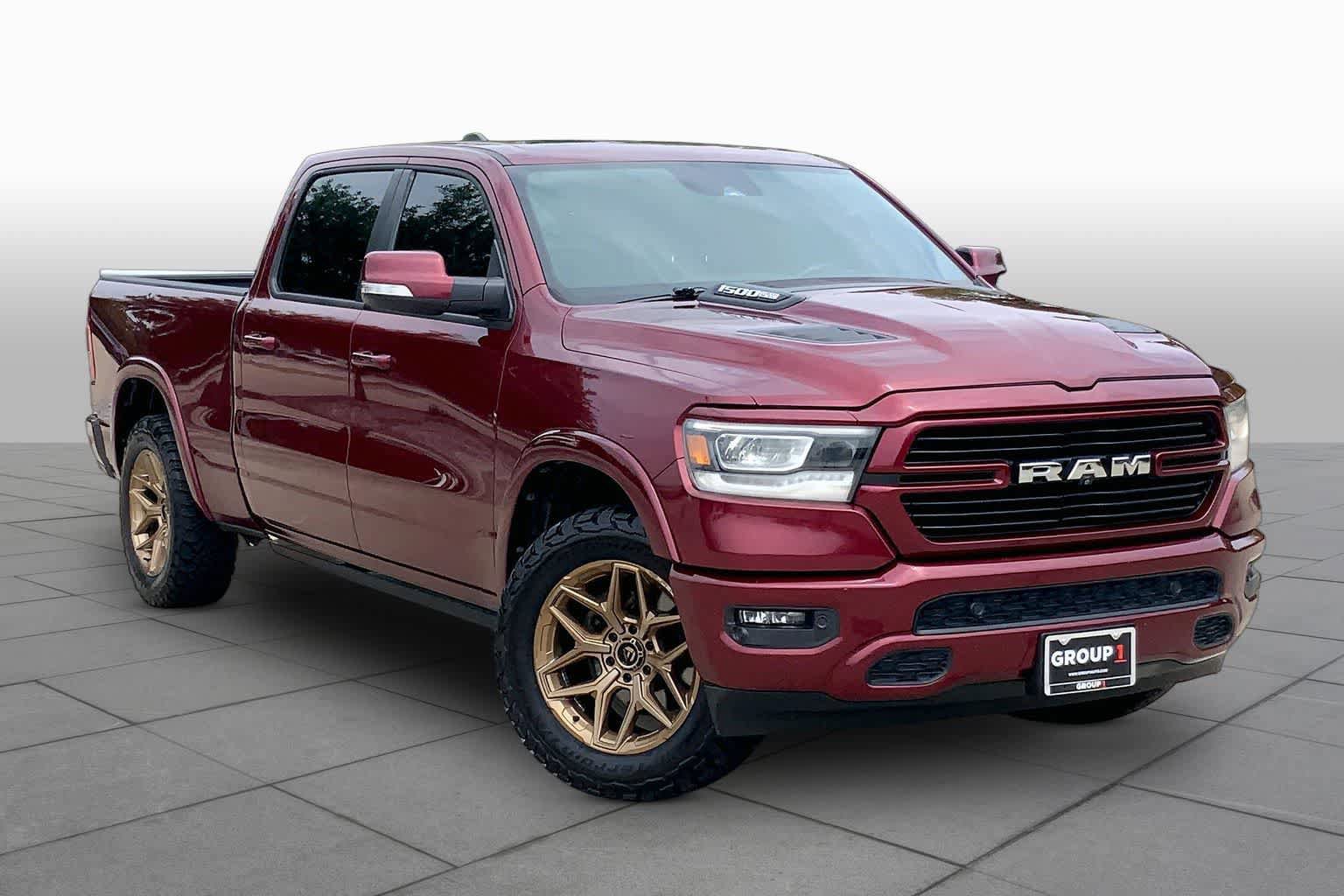 Used 2019 RAM 1500 Laramie AWD/4WD image 3