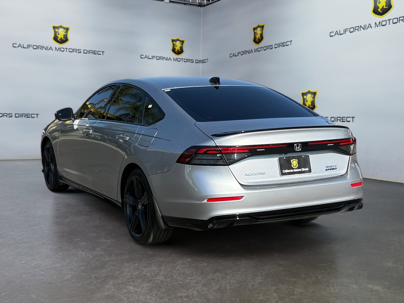 Used 2023 Honda Accord Sport image 3