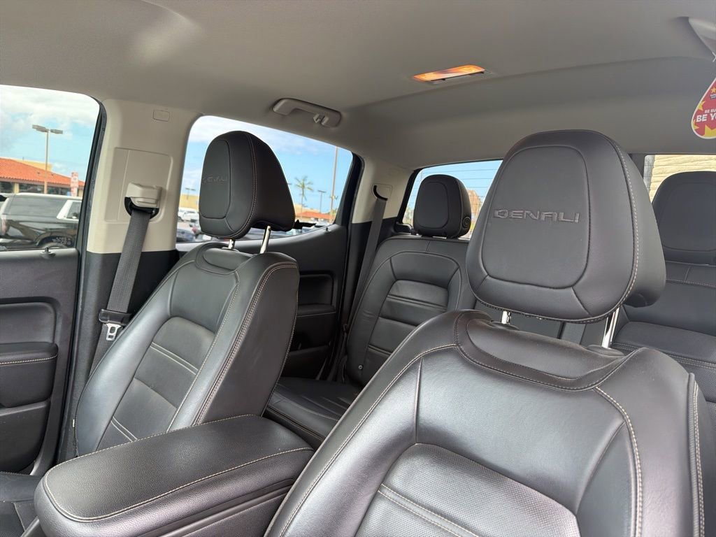 Used 2018 GMC Canyon Denali RWD image 12