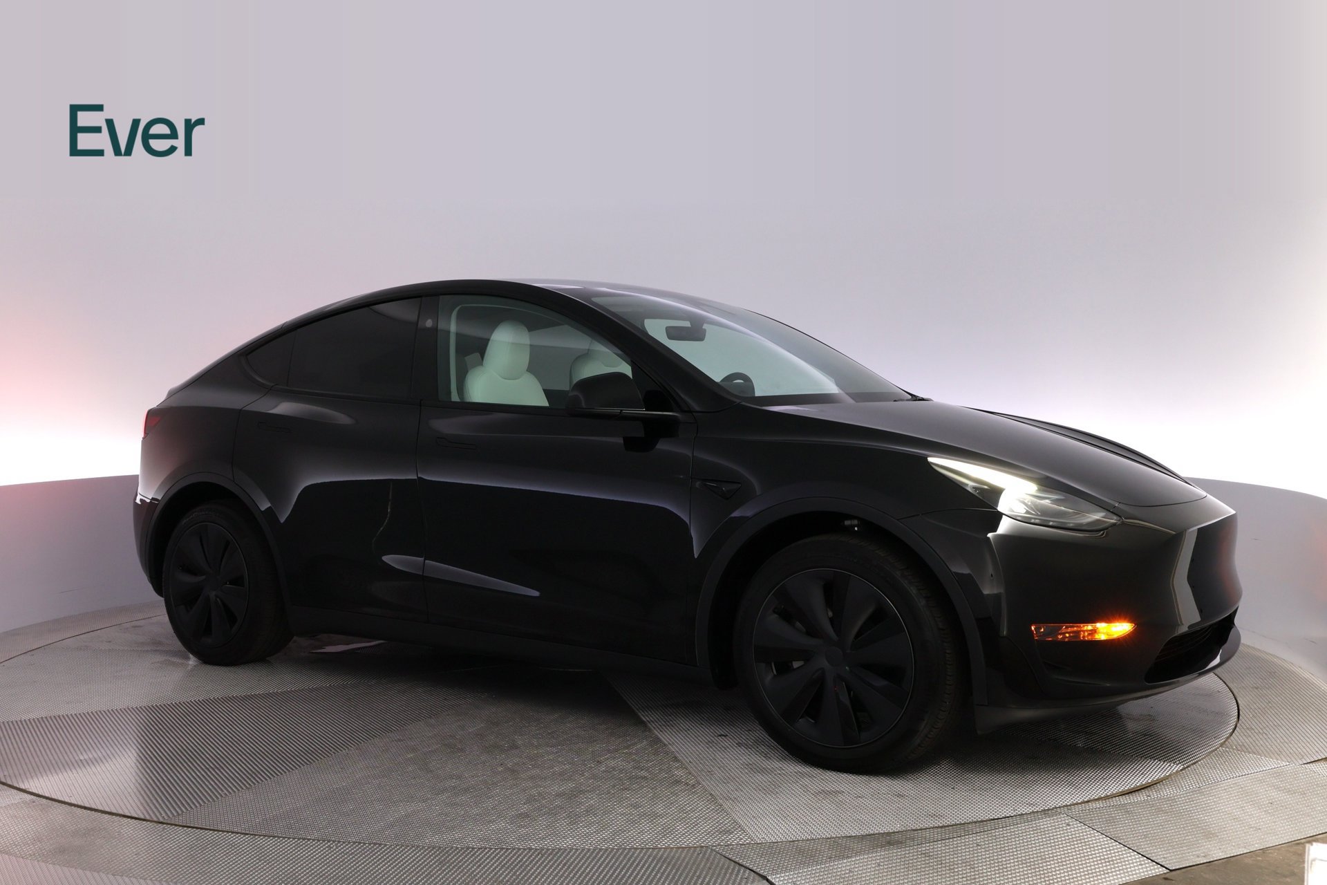 Used 2025 Tesla Model Y Long Range RWD image 14