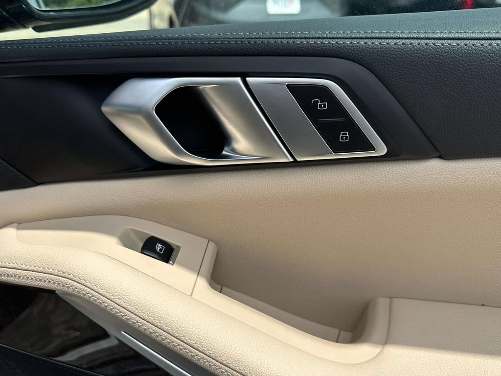 Used 2022 BMW X5 sDrive40i w/ Premium Package RWD image 21