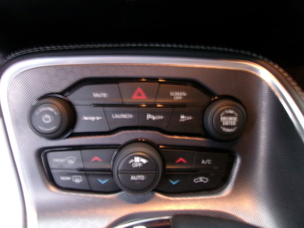 Used 2018 Dodge Challenger SRT w/ Technology Group RWD image 17