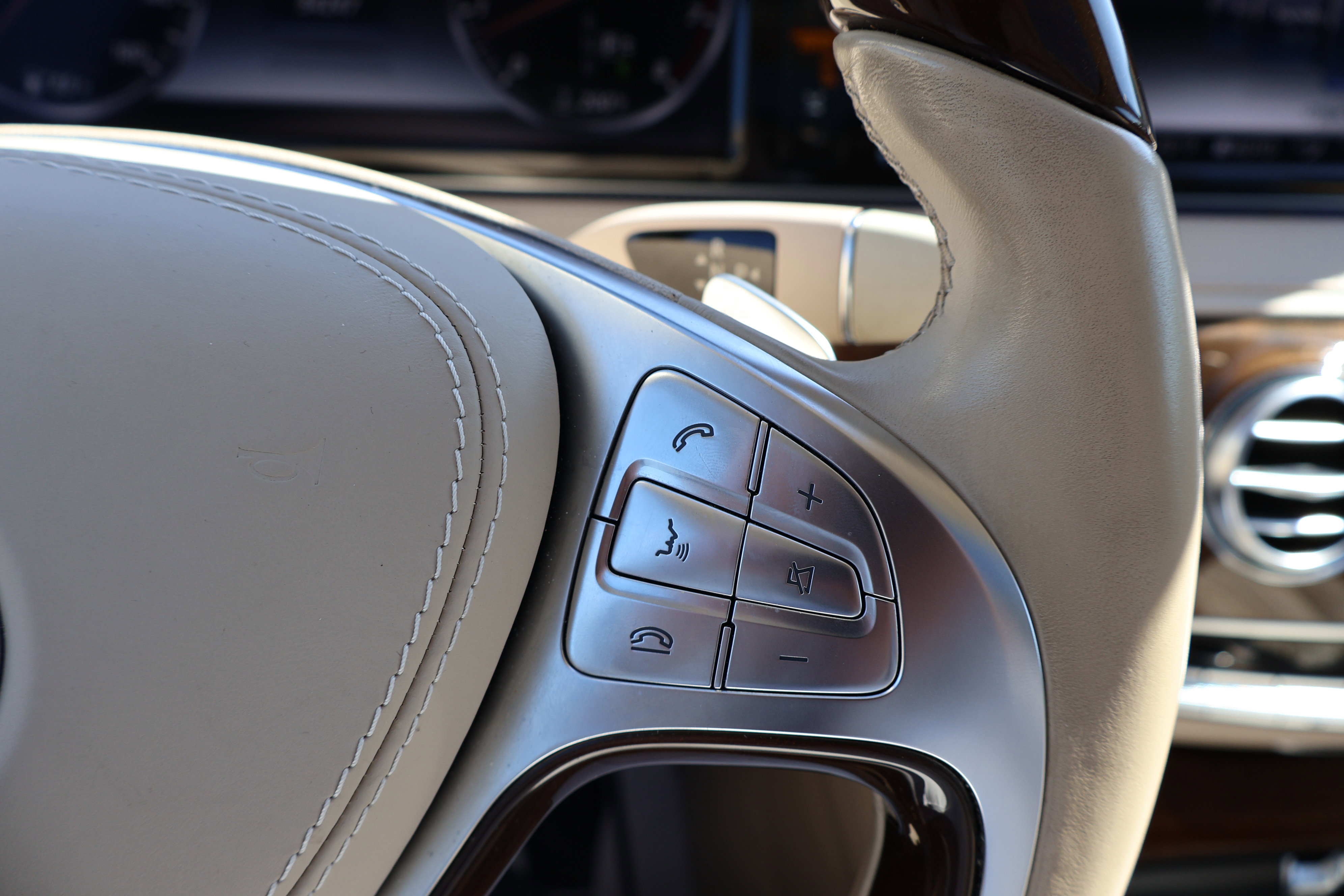 Used 2015 Mercedes-Benz S 550 Sedan image 32