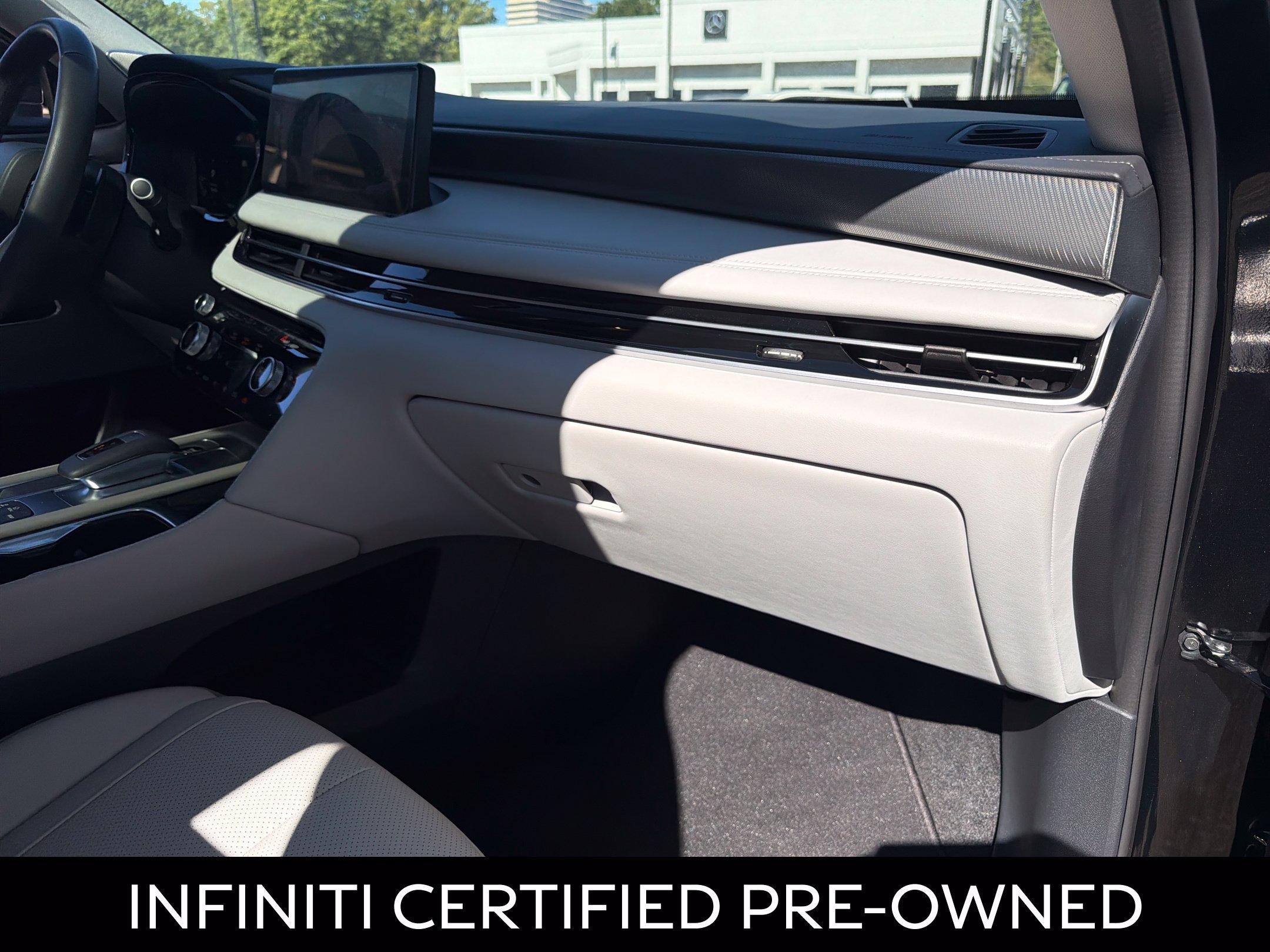 Certified 2026 INFINITI QX60 Luxe w/ Cargo Package FWD image 37