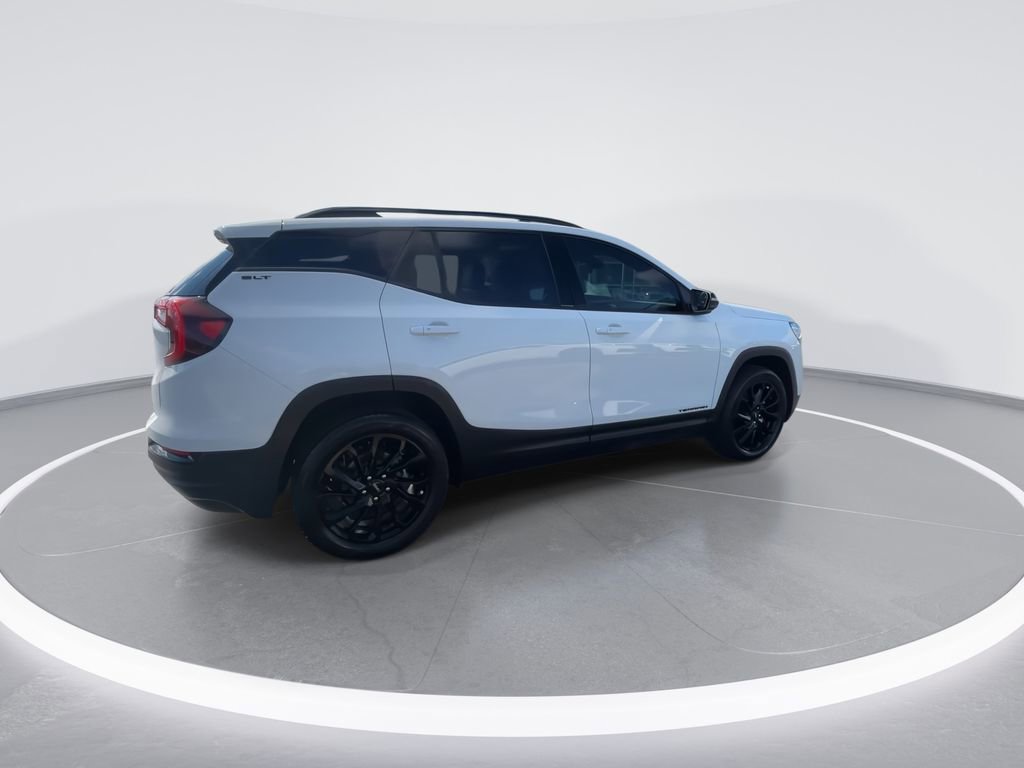 Used 2024 GMC Terrain SLT w/ Tech Package image 8