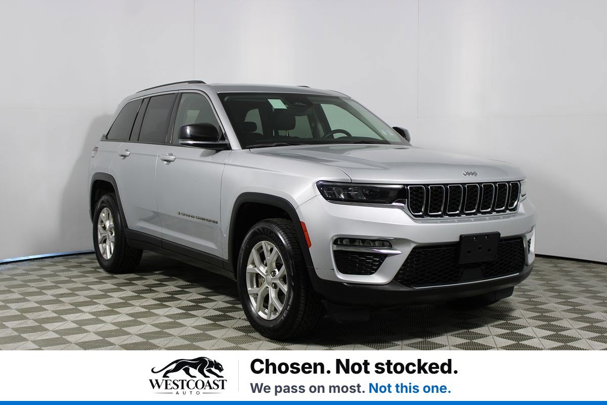 Used 2023 Jeep Grand Cherokee Limited AWD/4WD image 1