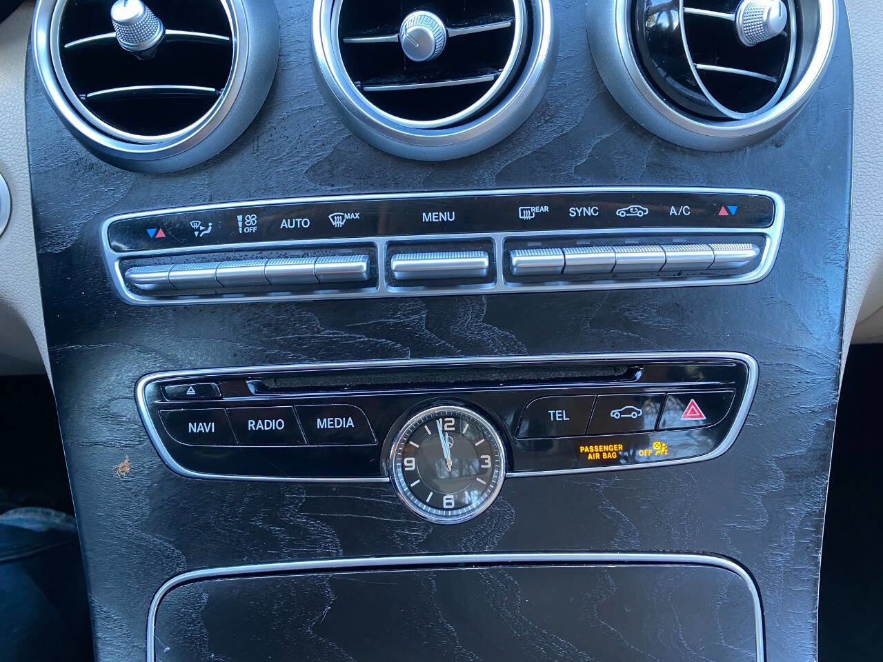 Used 2017 Mercedes-Benz C 300 4MATIC Sedan image 36